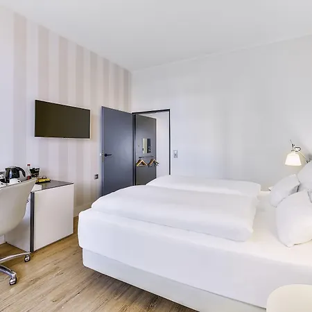 Nh 4* فينهايم