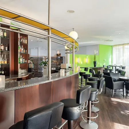 Nh 4* فينهايم